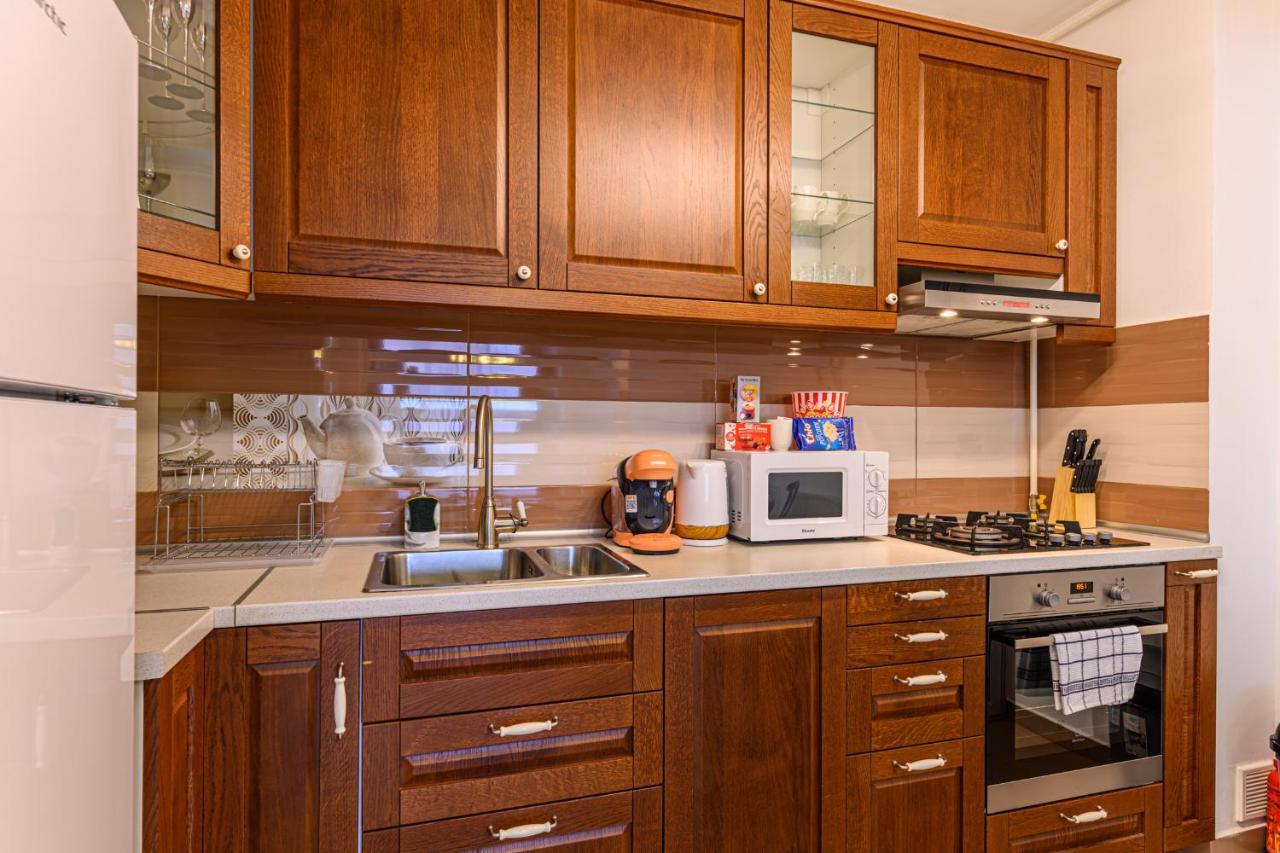 Jad - Comfortable - 3 Isaran Coresi Apartament *